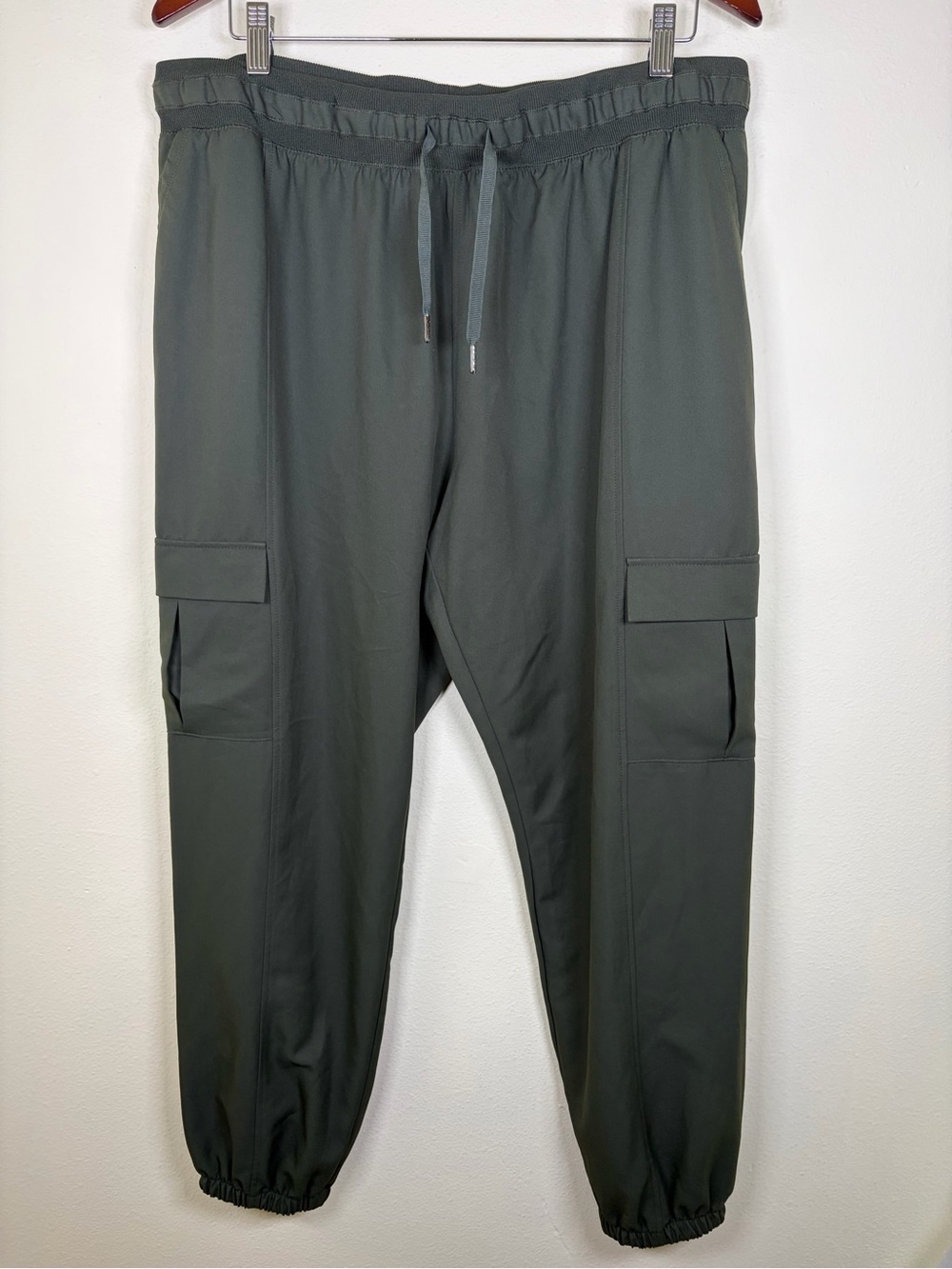 Kinesis XL Dark Olive Gray Cargo Jogger Pants Drawstring Elastic Waist